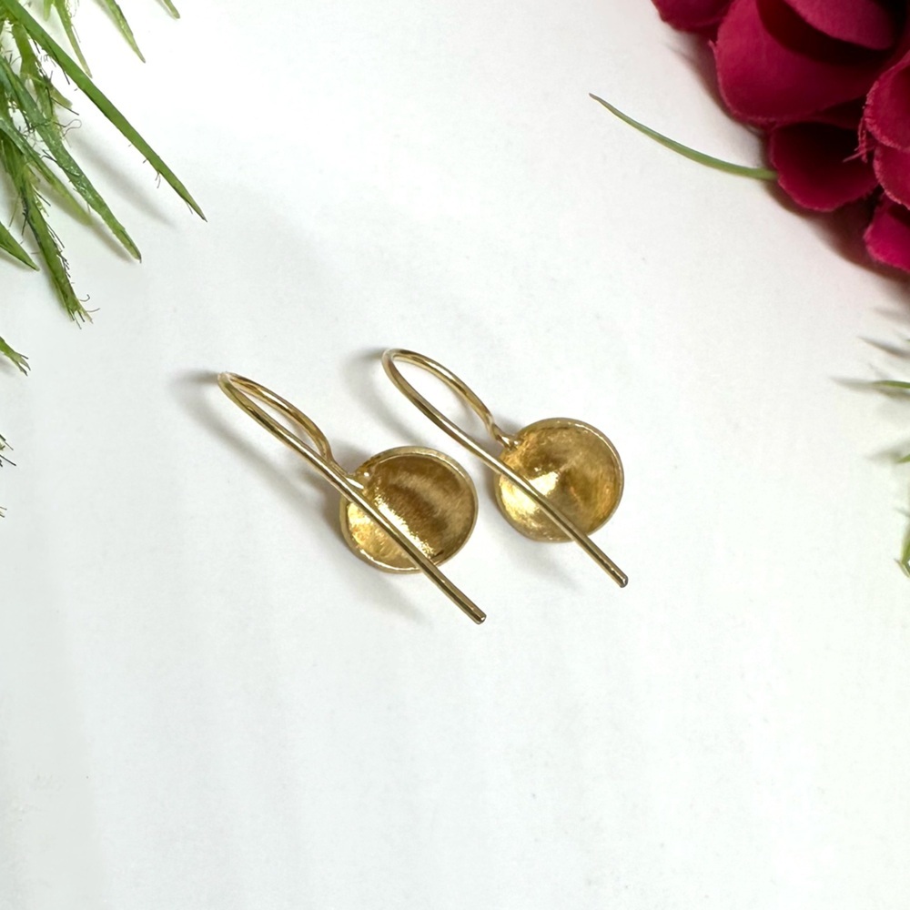 ⚜️Cabochon Brushed Gold Euro Hoop Earrings - Picture 4 of 9